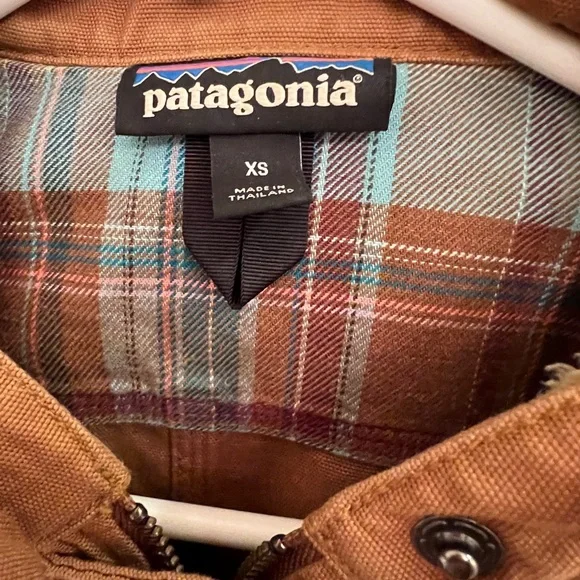 Patagonia Brown Jacket with Blue and Brown Plaid Interior - Picture 2 of 8